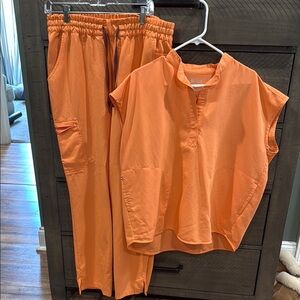 Figs Women's Orange Set